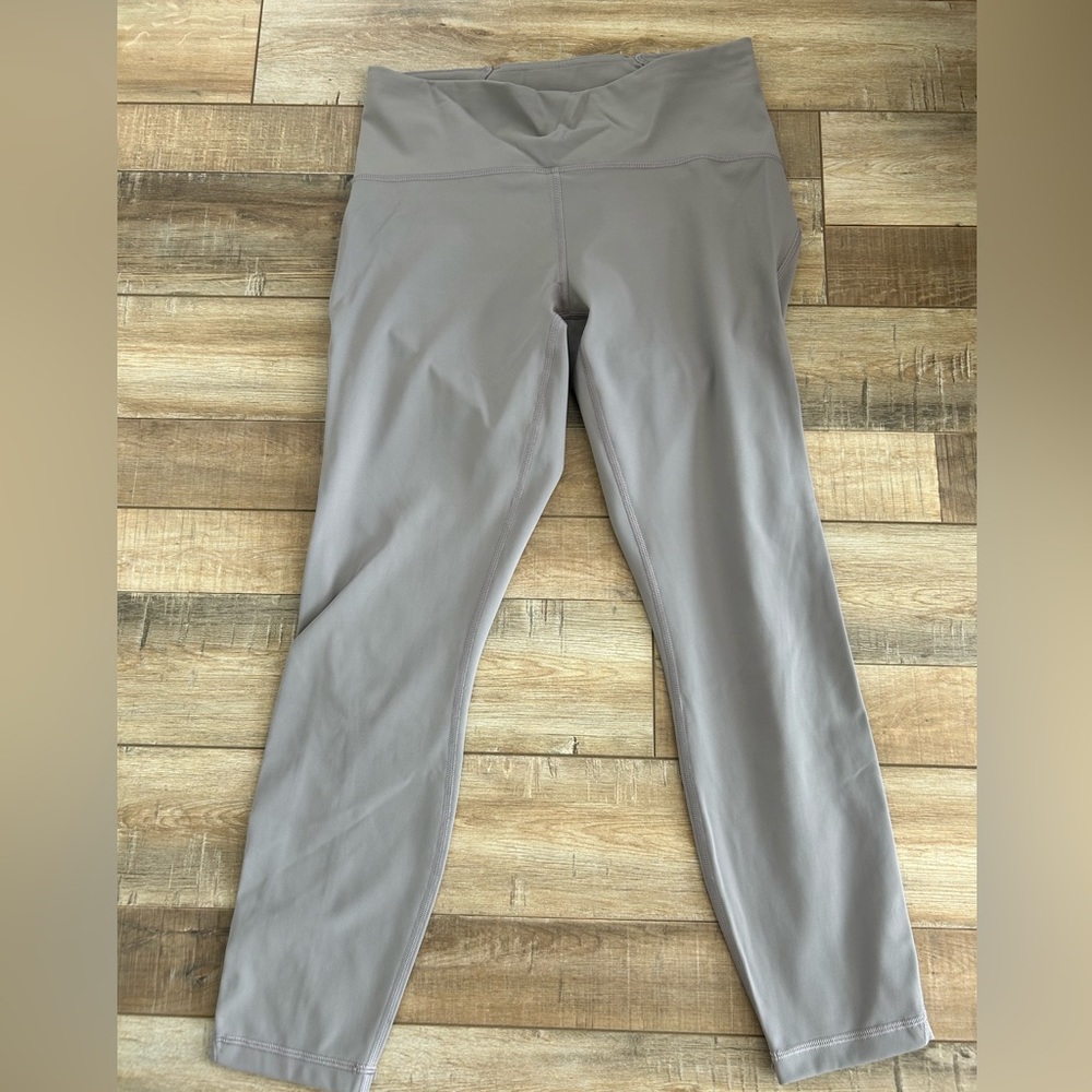 Lululemon leggings size10